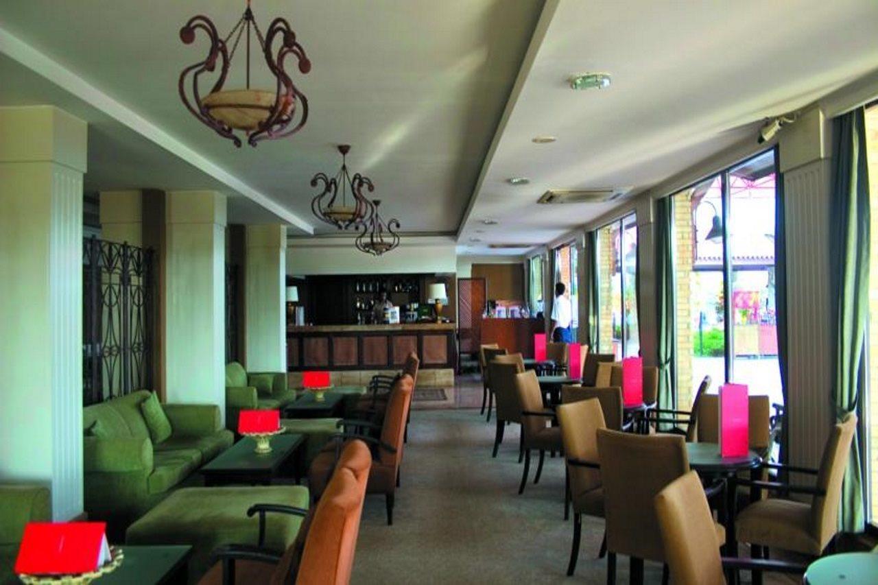 Aska Costa Holiday Club Side Bagian luar foto