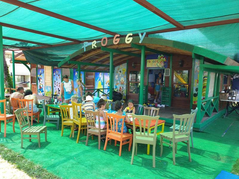 Aska Costa Holiday Club Side Bagian luar foto