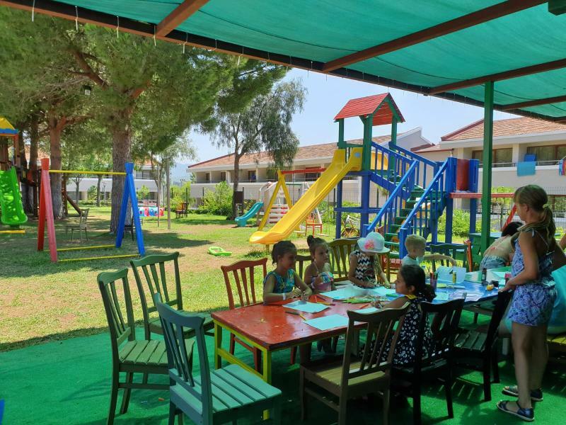 Aska Costa Holiday Club Side Bagian luar foto