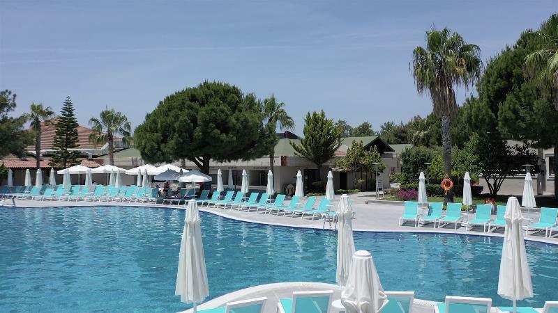 Aska Costa Holiday Club Side Bagian luar foto