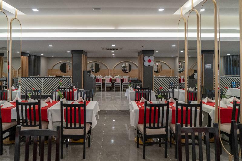 Aska Costa Holiday Club Side Bagian luar foto